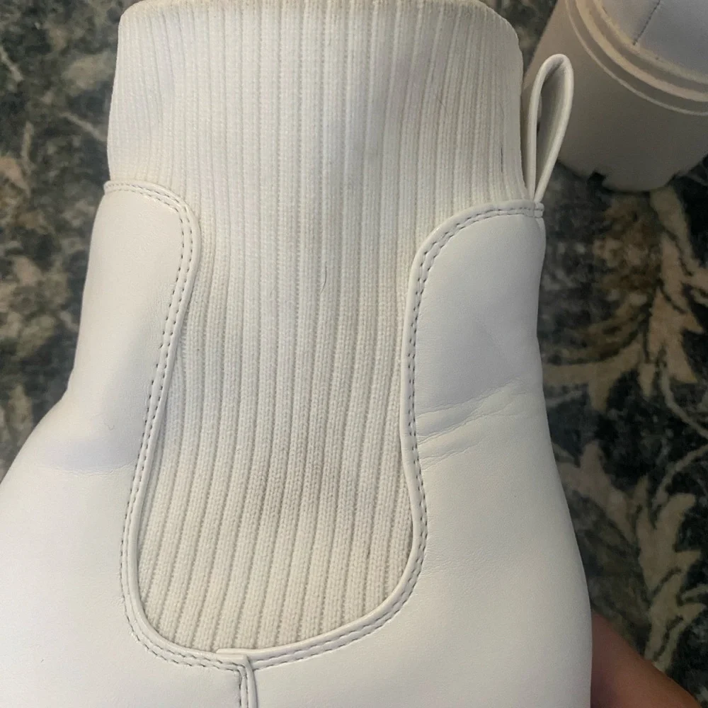 Women’s chunky white faux leather boots size 7.5 outdoors cabincore gorpcore - Picture 9 of 10
